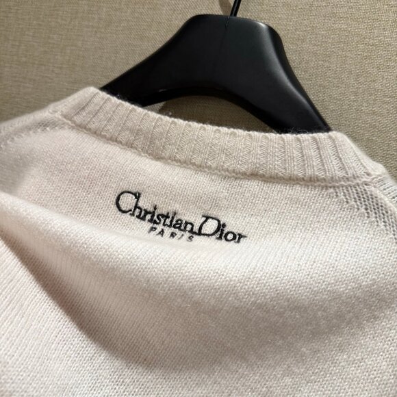 Dior White Cashmere Knit with Multicolor Dior Star Motif Embroidered Sweater - Picture 10 of 11
